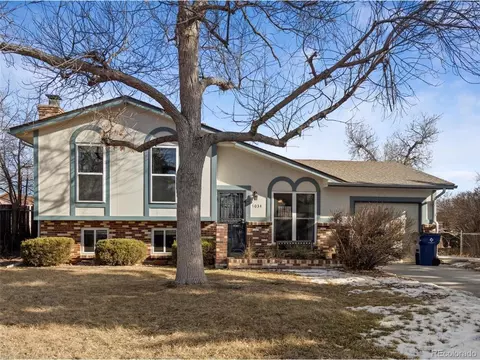 1034 Memphis St, Aurora, CO 80011