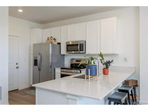 Kitchen - 9072 Gladiola Way #E, Arvada, CO 80005 photo 1 of 2