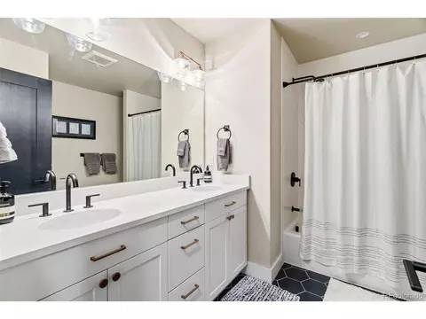 Bath - 283 Mckay Rd, Silverthorne, CO 80498 photo 6 of 6