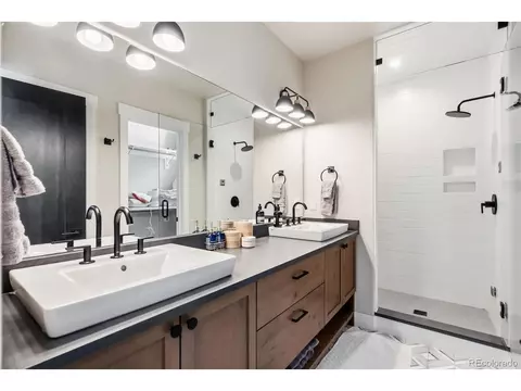 Bath - 283 Mckay Rd, Silverthorne, CO 80498 photo 1 of 6