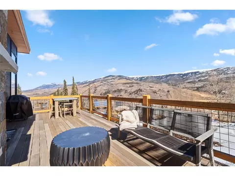 Exterior - 283 Mckay Rd, Silverthorne, CO 80498 photo 5 of 13