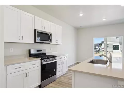 209 Grayson Ave, Fort Lupton, CO 80621 photo 2