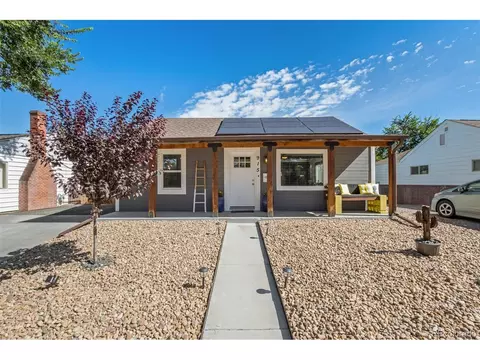 915 E Dartmouth Ave, Englewood, CO 80113