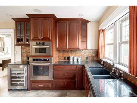 1069 Monroe St, Denver, CO 80206 photo 6