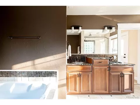 1069 Monroe St, Denver, CO 80206 photo 11