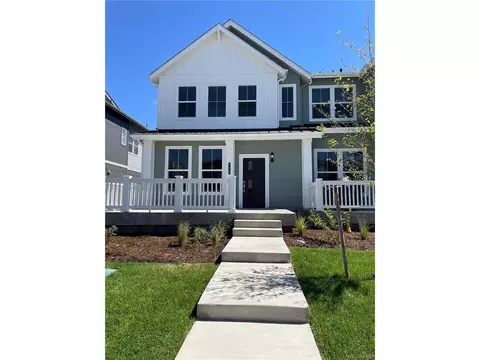 726 N Bersshine Ct, Watkins, CO 80137