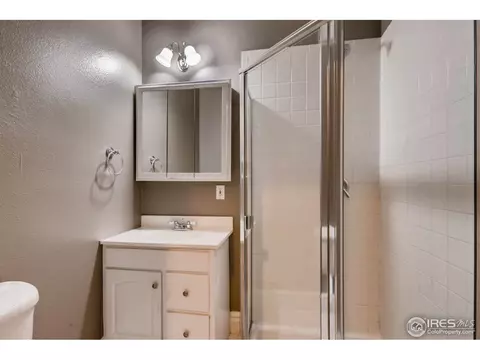 1032 28th St, Denver, CO 80205 photo 17