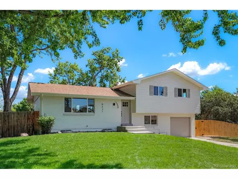 8631 W Warren Ln, Lakewood, CO 80227