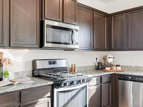 Kitchen - 7384 Blue River Ave, Frederick, CO 80530 photo 4 of 5