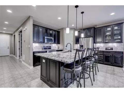 2002 S Cathay Way, Aurora, CO 80013 photo 8