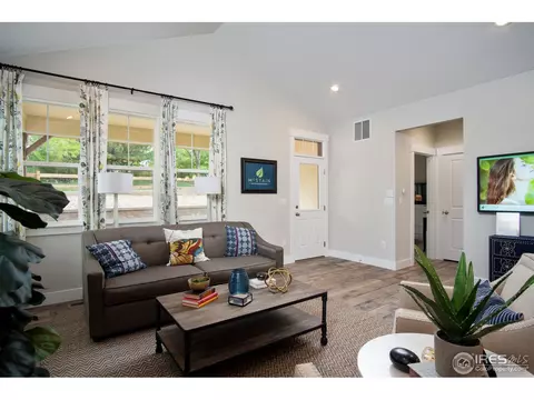 2001 Aster Ln, Lafayette, CO 80026 photo 4