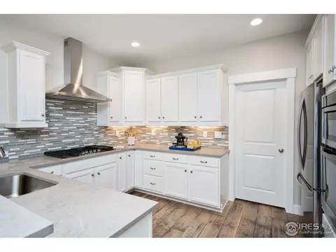 2001 Aster Ln, Lafayette, CO 80026 photo 6
