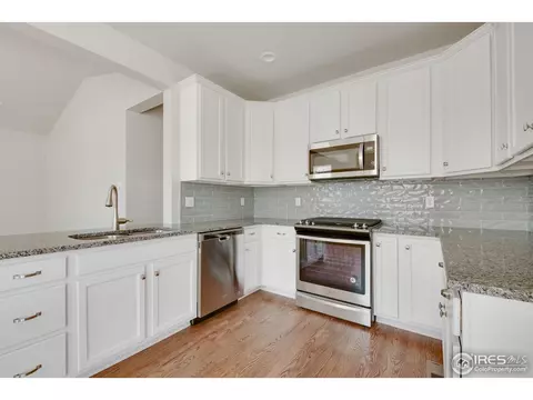2013 Aster Ln, Lafayette, CO 80026 photo 4