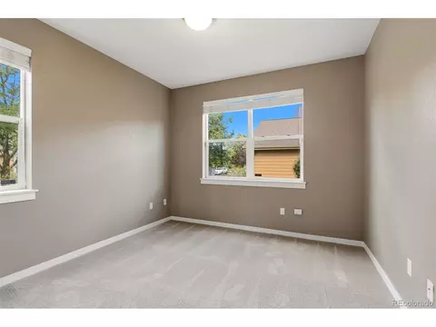 Bedroom - 9901 E 26th Ave, Denver, CO 80238 photo 4 of 5