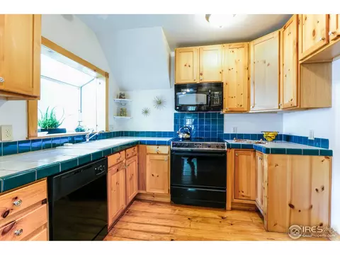 2444 Mapleton Ave, Boulder, CO 80304 photo 9