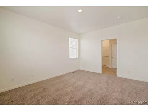 45822 Laceleaf Dr, Bennett, CO 80102 photo 5