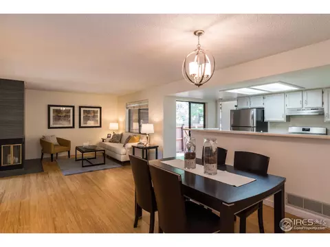 6237 Willow Ln, Boulder, CO 80301 photo 2