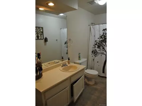 1904 Eagle St, Aurora, CO 80011 photo 14