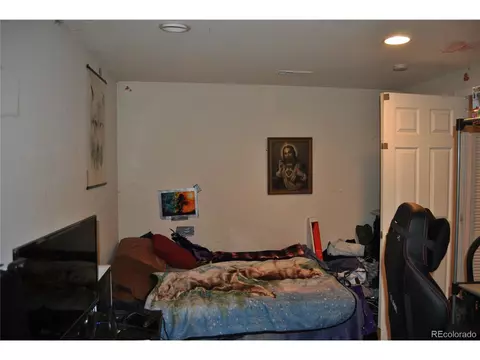 1904 Eagle St, Aurora, CO 80011 photo 18