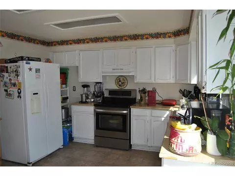 1904 Eagle St, Aurora, CO 80011 photo 10