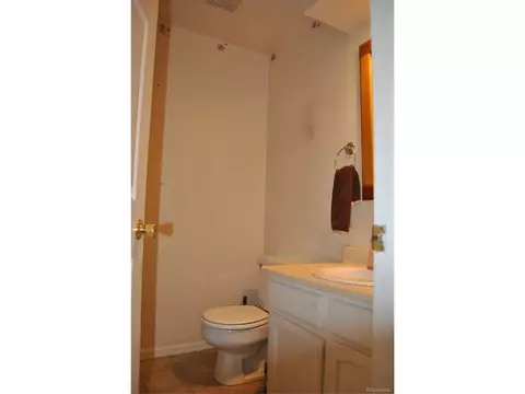 1904 Eagle St, Aurora, CO 80011 photo 11