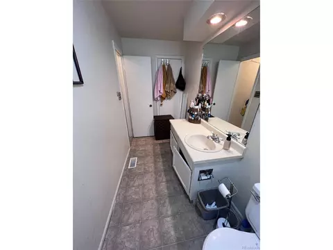 1904 Eagle St, Aurora, CO 80011 photo 21