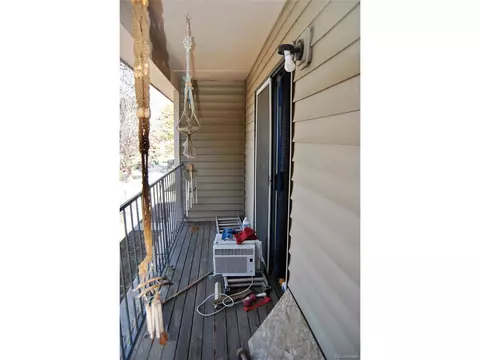 1904 Eagle St, Aurora, CO 80011 photo 2
