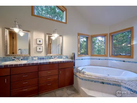 321 Peakview Rd, Boulder, CO 80302 photo 22