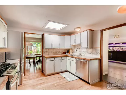911 Cypress Dr, Boulder, CO 80303 photo 9