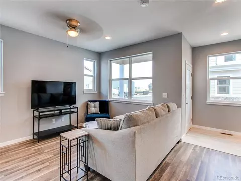 270 S 4th Ct, Deer Trail, CO 80105 photo 3