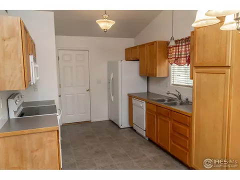 505 E 28th St Ln, Greeley, CO 80631 photo 3