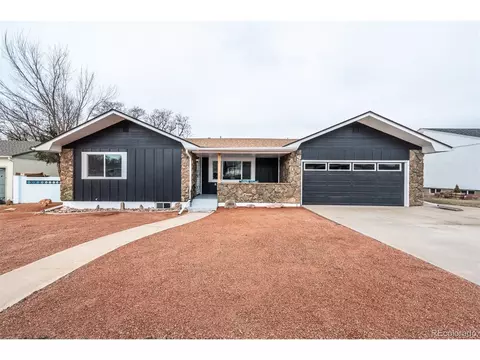 1513 Lexington Rd, Pueblo, CO 81001