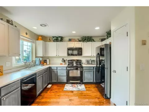 25800 E Byers Pl, Aurora, CO 80018 photo 8