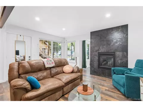 910 S Dahlia St #A, Denver, CO 80246