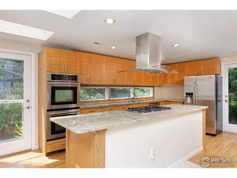 3935 Orchard Ct, Boulder, CO 80304 photo 9