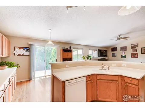 5100 E 117th Dr, Thornton, CO 80233 photo 2