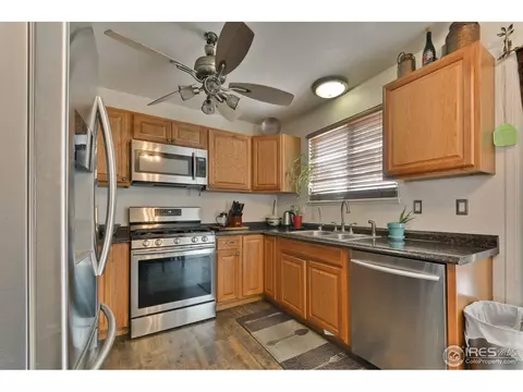 422 4th St, Firestone, CO 80520 photo 6