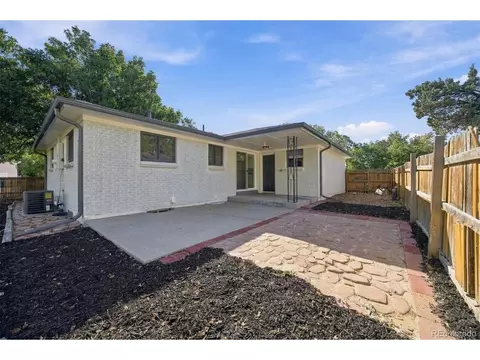 Exterior - 13899 E 25th Ave, Aurora, CO 80011 photo 3 of 4