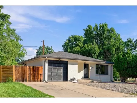 Exterior - 13899 E 25th Ave, Aurora, CO 80011 photo 2 of 4