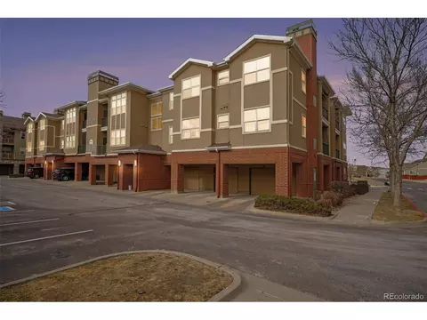 8467 Canyon Rim Cir #302, Englewood, CO 80112