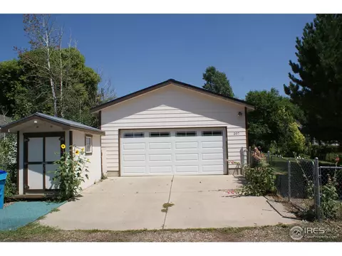 207 E Iowa Ave, Berthoud, CO 80513 photo 12