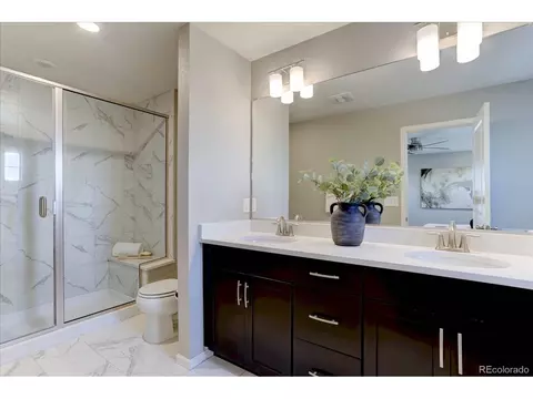 Bath - 11279 E 25th Dr, Aurora, CO 80010 photo 2 of 5