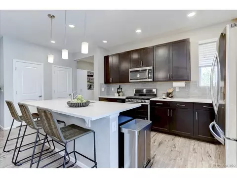 Kitchen - 11279 E 25th Dr, Aurora, CO 80010 photo 3 of 4
