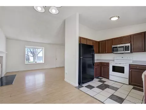 19000 E Mansfield Dr, Aurora, CO 80013 photo 9