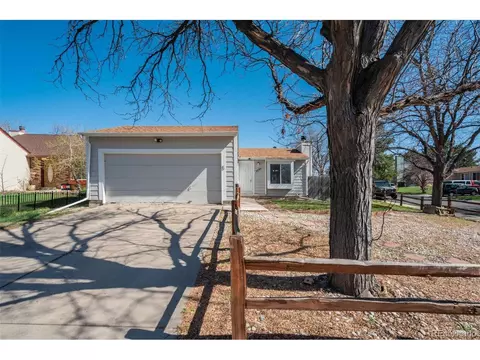 19000 E Mansfield Dr, Aurora, CO 80013 photo 3