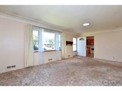 524 35th Ave Ct, Greeley, CO 80634 photo 3