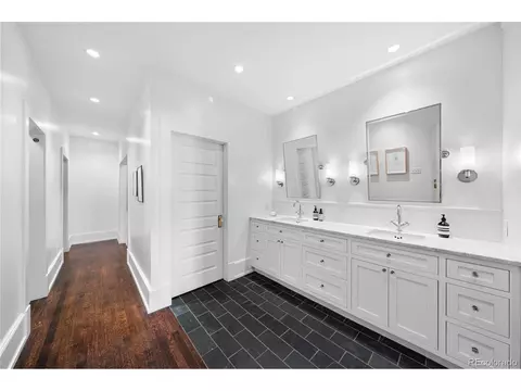 3109 E Warren Ave, Denver, CO 80210 photo 15