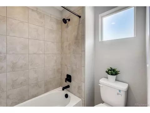 Undisclosed, Aurora, CO 80019 photo 27
