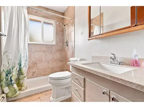 Bath - 201 Hillcrest Cir, Rangely, CO 81648 photo 1 of 2