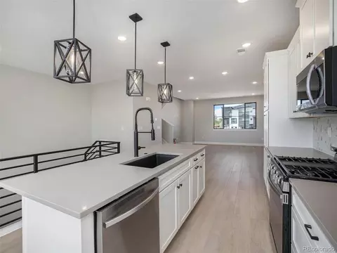 2040 S Holly St UNIT 3, Denver, CO 80222